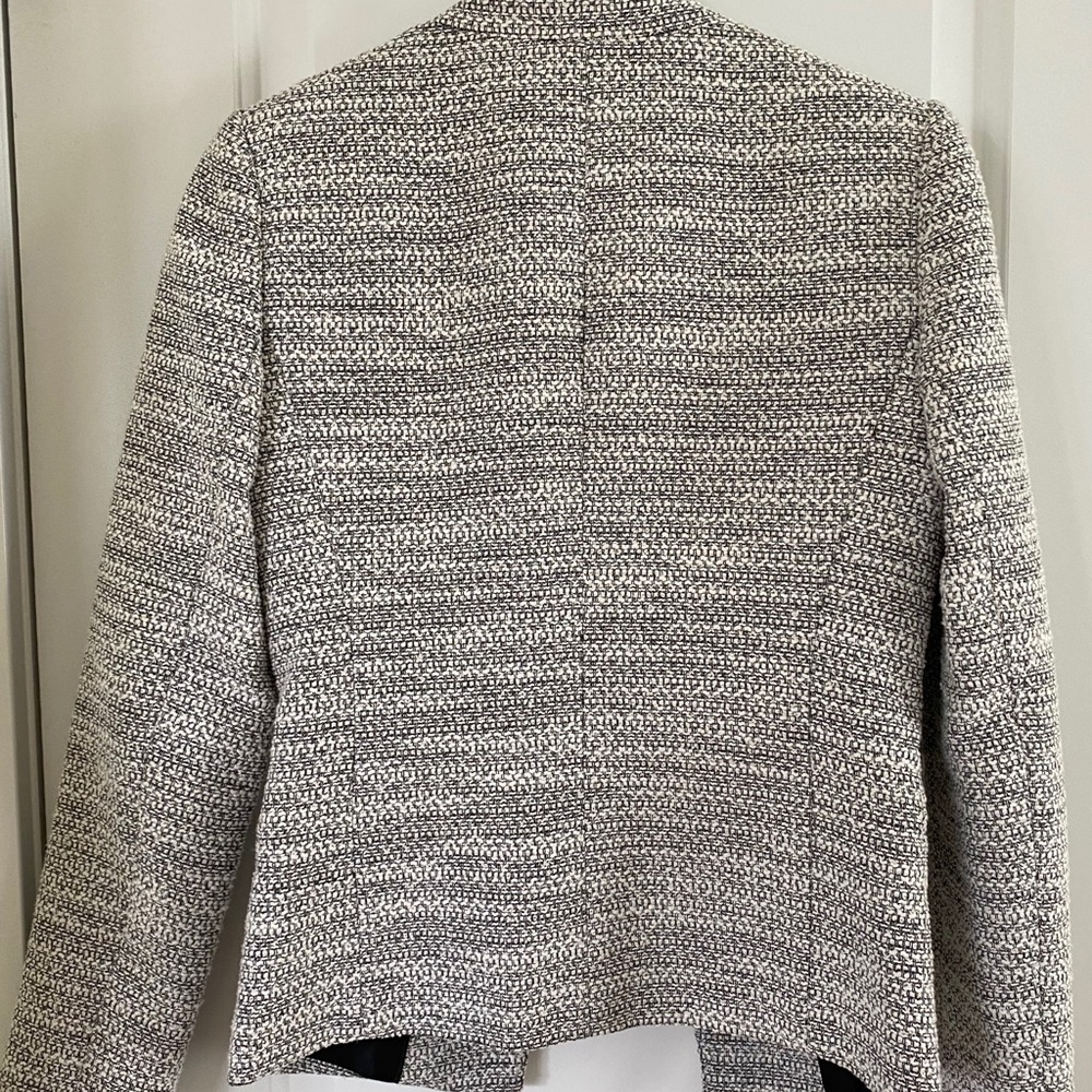 Ivanka Trump blazer - Picture 2 of 3
